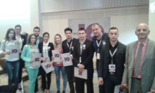 image 1ec197bede01ec46debb27e1f6b70d6ccd4abba43009f7cc872669225d1a6d3a V