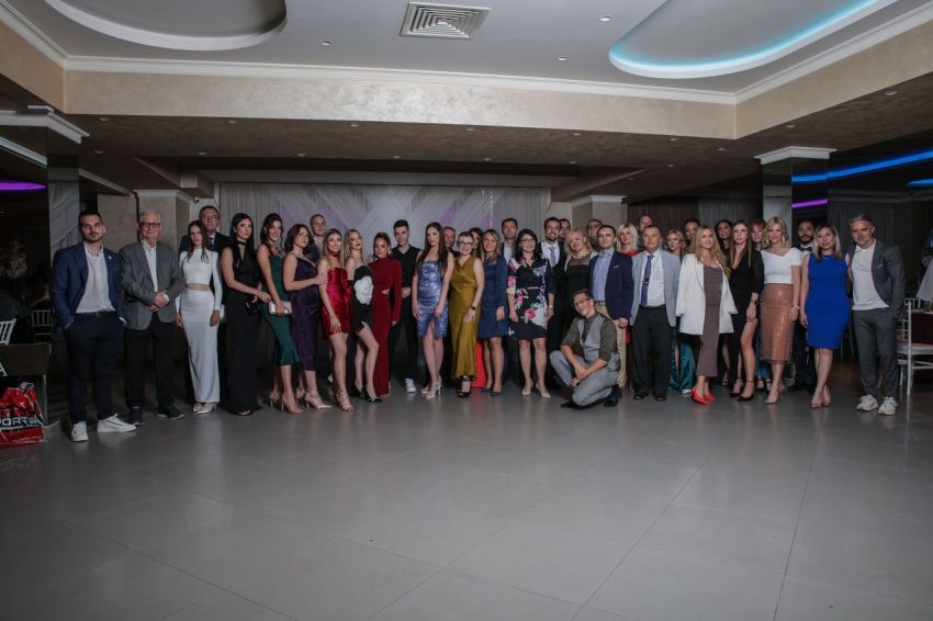 Proslava apsolventske večeri